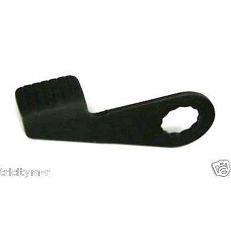 145347-00 DeWalt Saw Lock Lever