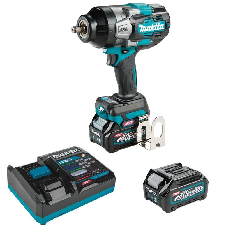 Makita GWT02D 40V max XGT Brushless Cordless 4-Speed High-Torque 1/2 Sq. Drive Impact Wrench Kit w/ Friction Ring Anvil (2.5Ah)